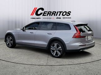 Used 2026 Volvo V60 B5 Cross Country Plus w/ Climate Package AWD/4WD video 2
