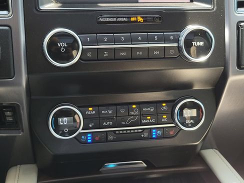Used 2020 Ford Expedition Platinum AWD/4WD image 29