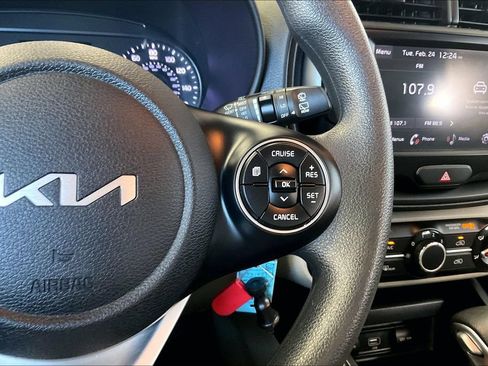 Used 2022 Kia Soul LX FWD image 9