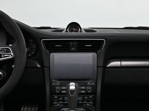 Certified 2019 Porsche 911 Targa 4 GTS image 9