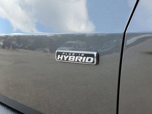 Used 2023 Ford Escape SE w/ PHEV Premium Package image 6