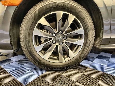 Used 2024 Honda Odyssey EX-L image 10