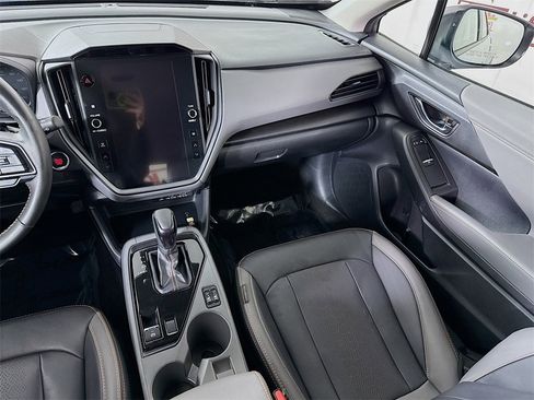 Certified 2024 Subaru Crosstrek 2.5i Limited w/ Crosstrek Mirror Package image 26