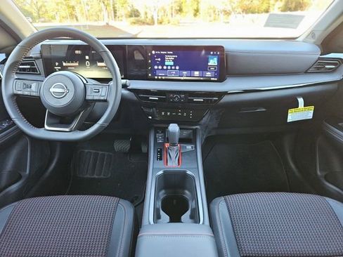 New 2026 Nissan Kicks SR FWD image 14