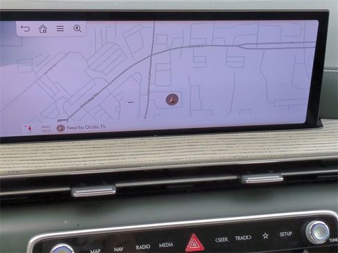 Used 2025 Genesis GV80 3.5T Prestige image 20