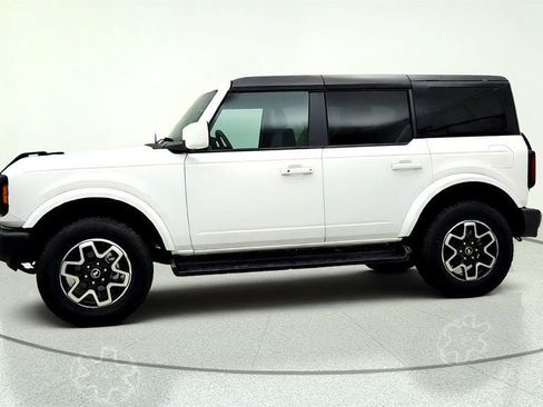 Used 2025 Ford Bronco Outer Banks AWD/4WD image 8