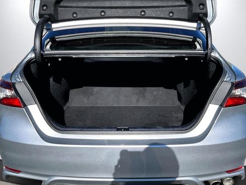 Used 2024 Toyota Camry SE image 23