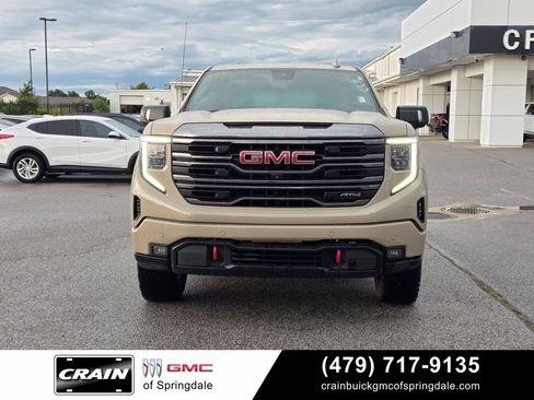 Used 2023 GMC Sierra 1500 AT4 AWD/4WD image 2