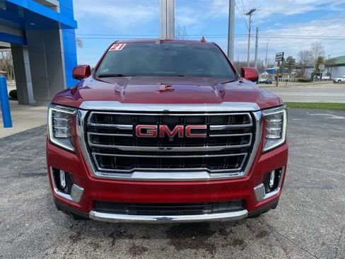 Used 2021 GMC Yukon XL SLT w/ SLT Premium Package image 8