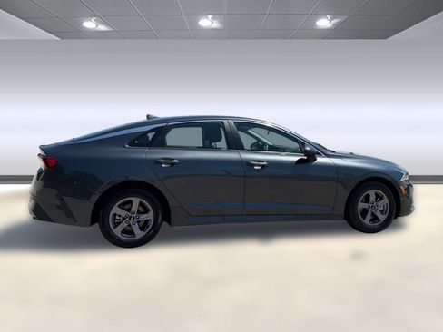 Used 2023 Kia K5 LXS FWD image 8