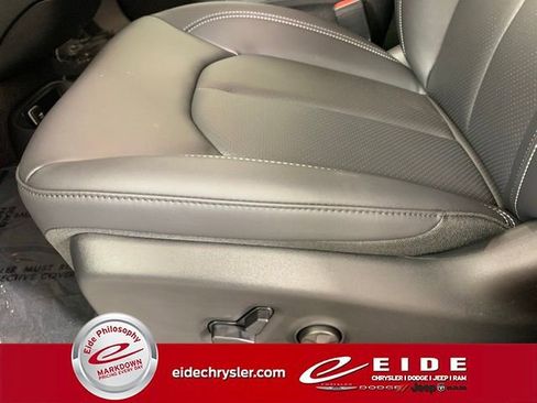 New 2026 Chrysler Voyager LX image 12