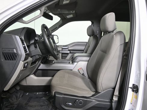 Used 2015 Ford F150 XLT w/ Equipment Group 302A Luxury image 20