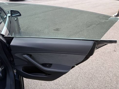 Used 2019 Tesla Model 3 Standard Range Plus RWD image 15