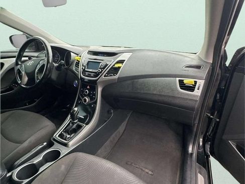 Used 2016 Hyundai Elantra Value Edition FWD image 5