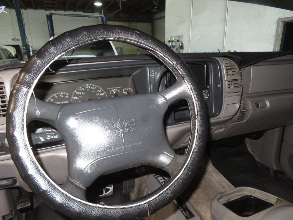 Used 1997 GMC Yukon 4WD 2-Door w/ Marketing Opt Pkg 2 image 31
