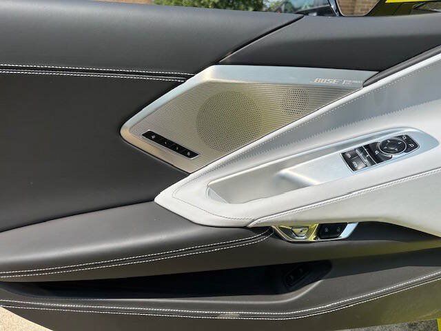 Used 2023 Chevrolet Corvette Stingray Premium Cpe w/ Z51 Performance Package RWD image 11