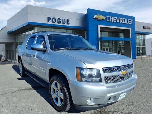 Used 2012 Chevrolet Avalanche LTZ image 1