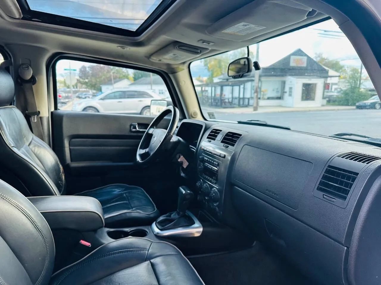 Used 2007 HUMMER H3 AWD/4WD image 25