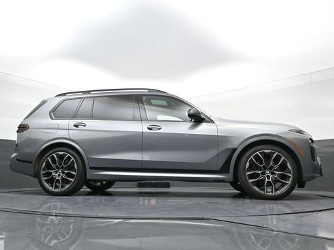 Used 2025 BMW X7 M60i w/ Executive Package AWD/4WD image 21