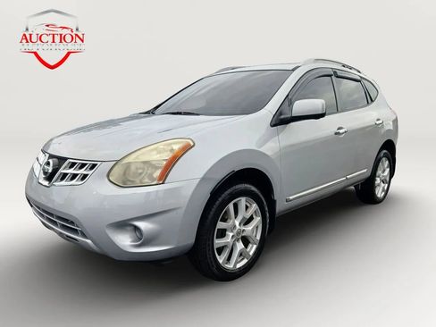 Used 2012 Nissan Rogue SL FWD image 1