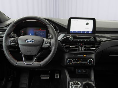 Used 2023 Ford Escape ST-Line image 3