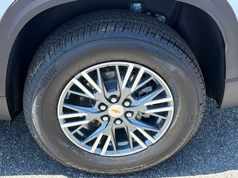 New 2026 Chevrolet Traverse LT FWD image 9