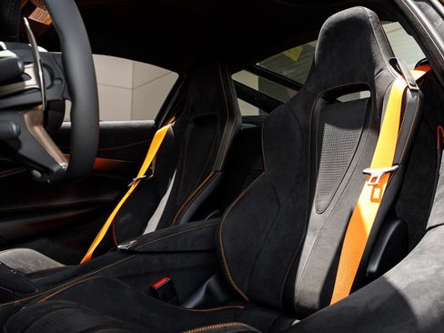 New 2027 McLaren 750S RWD image 57