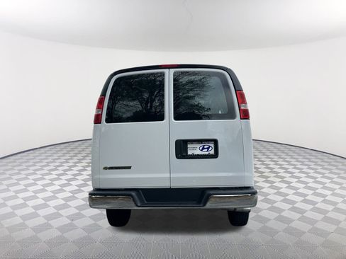 Used 2024 Chevrolet Express 2500 w/ Driver Convenience Package image 8