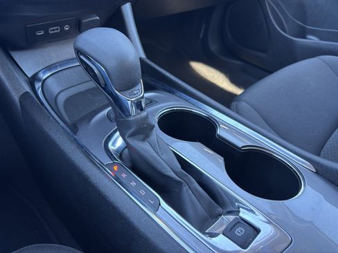 Used 2024 Chevrolet Malibu LT image 24