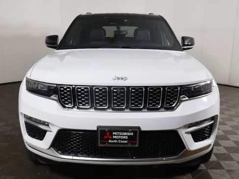 Used 2023 Jeep Grand Cherokee Summit AWD/4WD image 15
