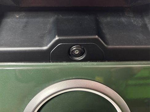 Used 2024 Nissan Frontier SV w/ SV Convenience Package image 16