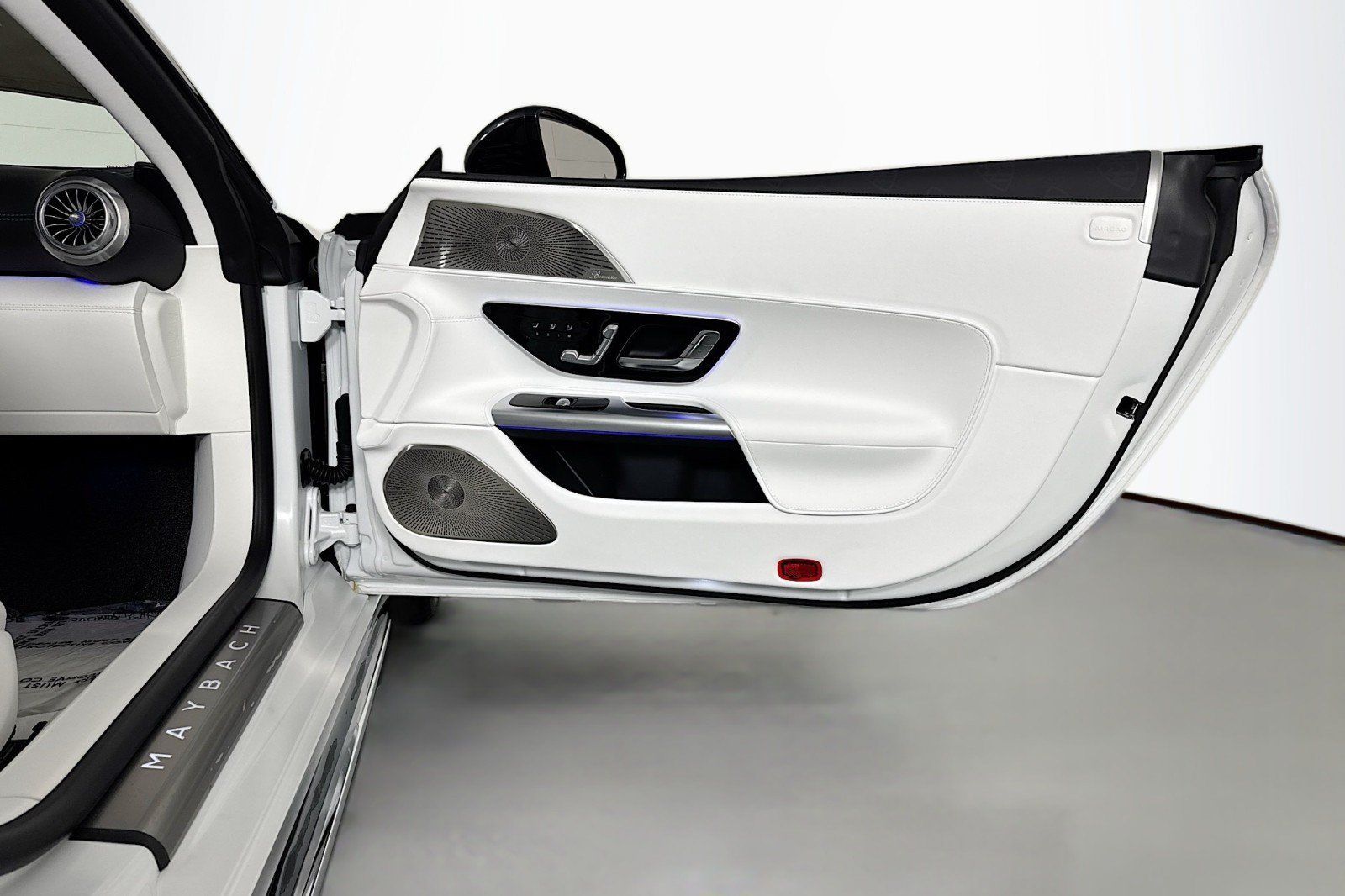New 2026 Mercedes-Benz Maybach SL 680 image 26