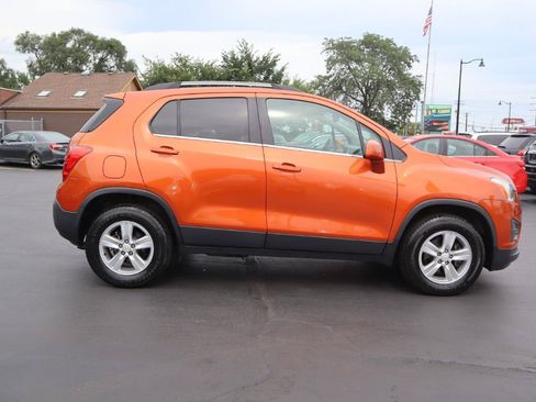 Used 2016 Chevrolet Trax LT w/ LT Convenience Package AWD/4WD image 6
