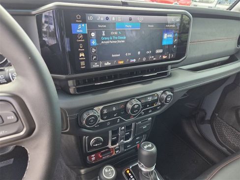 Used 2025 Jeep Wrangler Unlimited Rubicon w/ Safety Group image 26