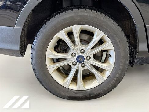 Used 2017 Ford Escape SE image 31