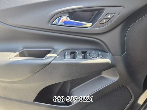 Used 2020 Chevrolet Equinox LT w/ LPO, Cargo Package FWD image 31