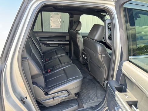 Used 2021 Ford Expedition Max XLT AWD/4WD image 34