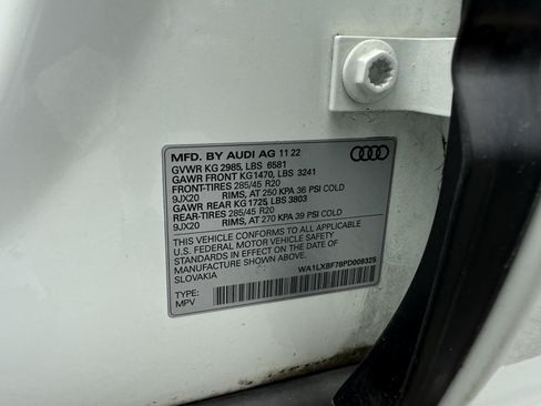 Used 2023 Audi Q7 3.0T Premium Plus AWD/4WD image 28