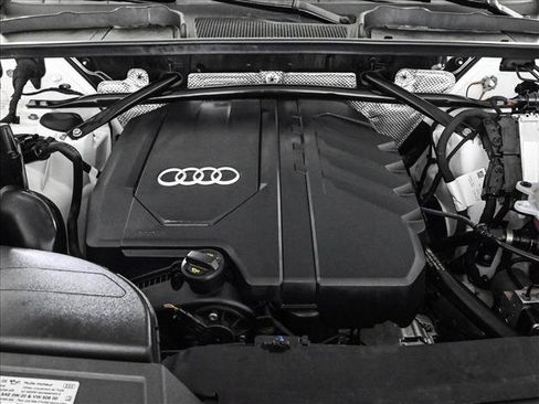Used 2023 Audi Q5 2.0T Premium Plus w/ Premium Plus Package AWD/4WD image 24