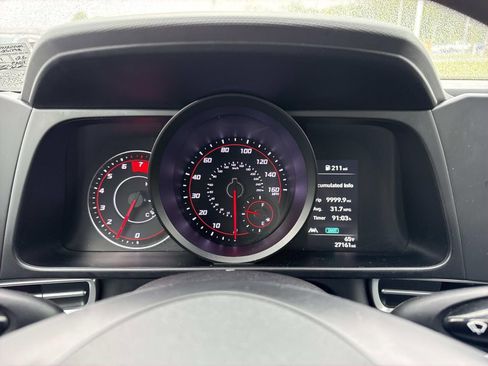 Used 2022 Hyundai Elantra SEL FWD image 18