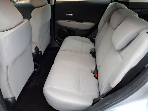 Used 2022 Honda HR-V LX image 9