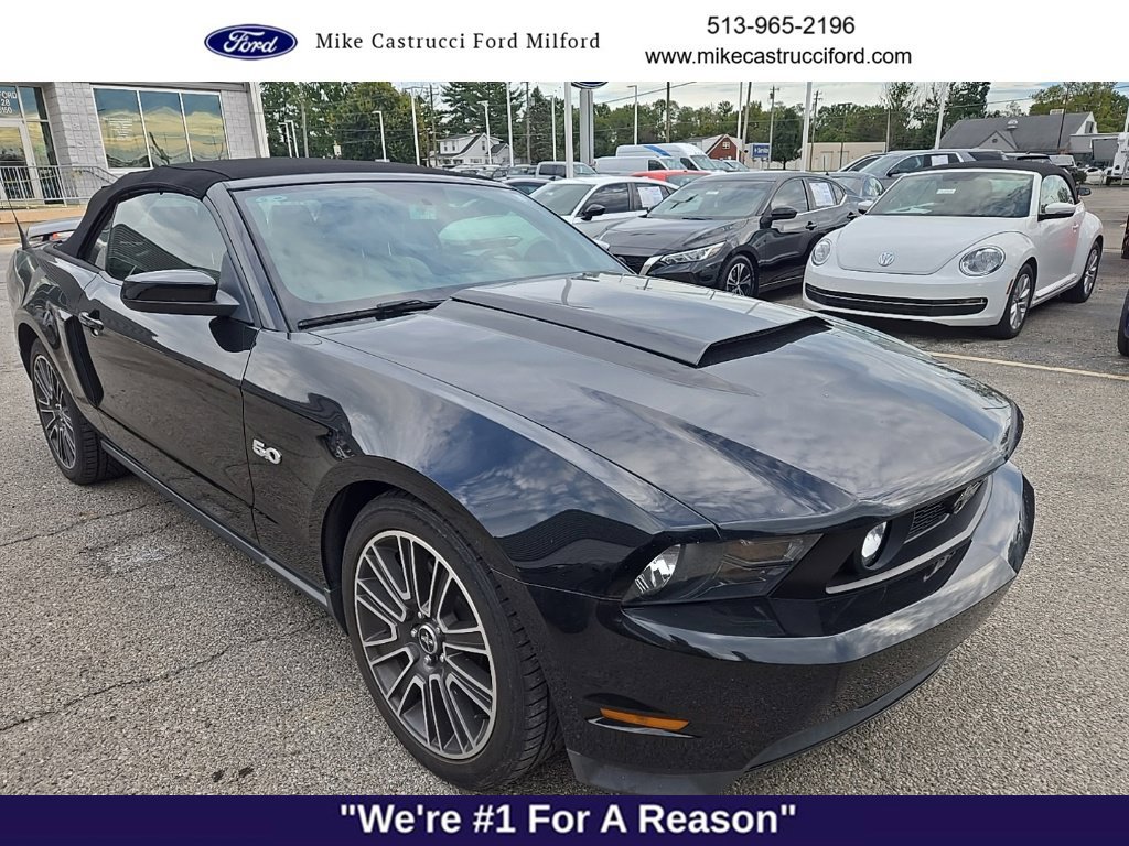 Used 2012 Ford Mustang GT Premium w/ Electronics Pkg RWD image 2