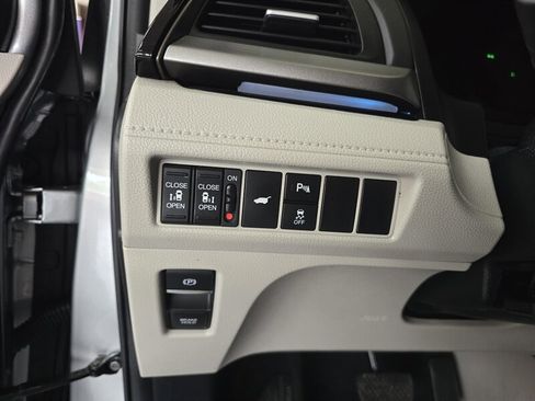 Used 2025 Honda Odyssey Touring image 20