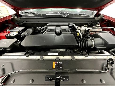 Used 2023 GMC Canyon AT4X image 12