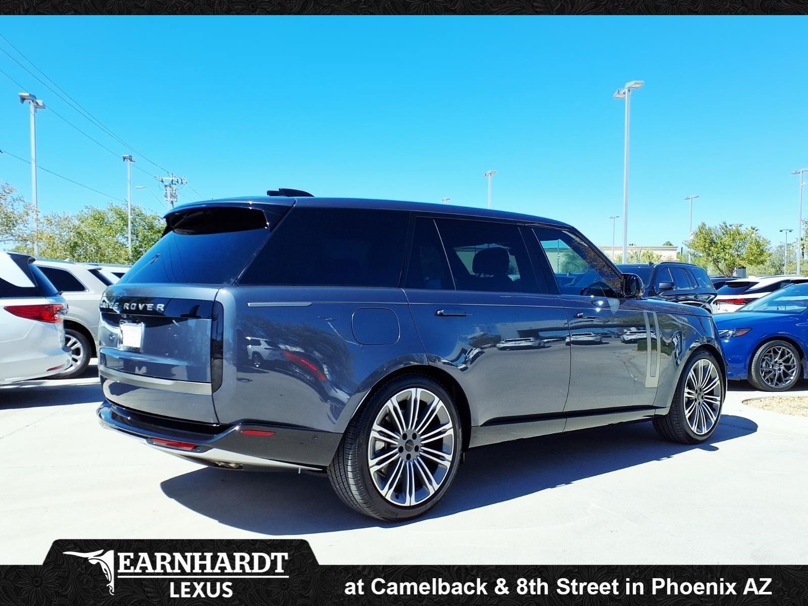 Used 2026 Land Rover Range Rover Long Wheelbase SE AWD/4WD image 11