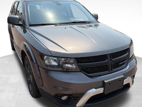 Used 2018 Dodge Journey Crossroad AWD/4WD image 4