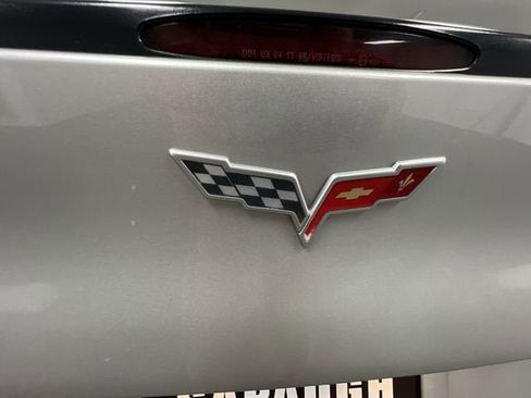 Used 2007 Chevrolet Corvette Convertible w/ Preferred Equipment Group RWD image 25