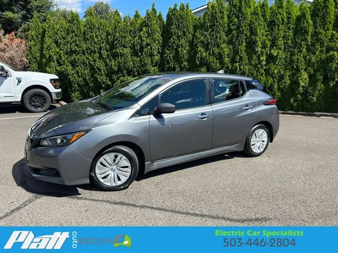 Used 2025 Nissan Leaf S FWD image 2