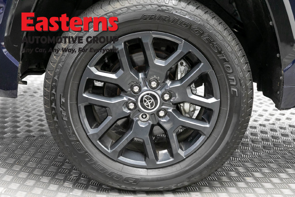 Used 2023 Toyota Tundra Platinum AWD/4WD image 37