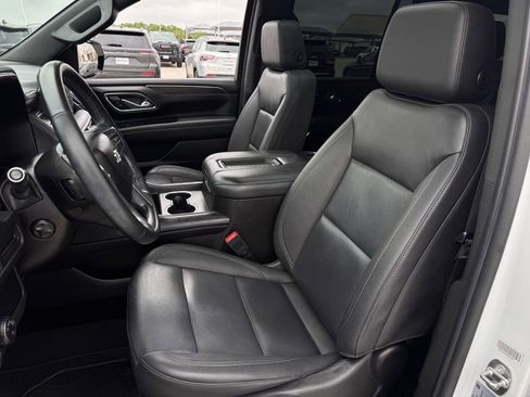 Used 2023 Chevrolet Tahoe Z71 w/ Luxury Package AWD/4WD image 25